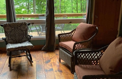 Plymouth Cabin | Camp steps from Lake Ninevah