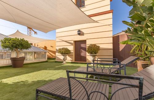 Encarnacion-Regina Apartment | Campana Center Apartments by Valcambre