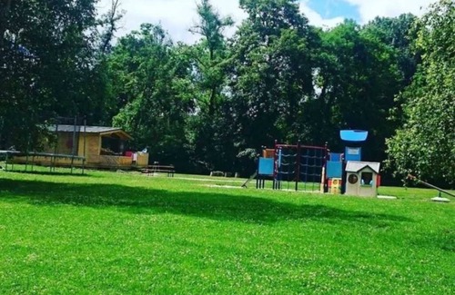 Bar-sur-Aube House | Camping 2 étoiles - Piscine - eecebh