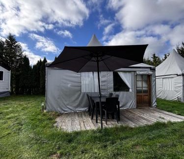 Januv Dul Ski Chalet | Camping 2000 - Glamourtent