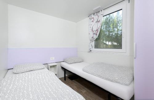 Januv Dul Ski Chalet | Camping 2000 - Stacaravan Waikiki