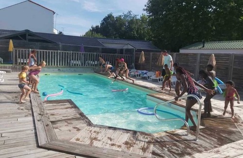 Surgeres House | Camping 3 étoiles - Piscine - ccbbbe0