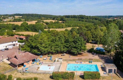 Saulieu House | Camping 3 étoiles - Piscine - ccahich