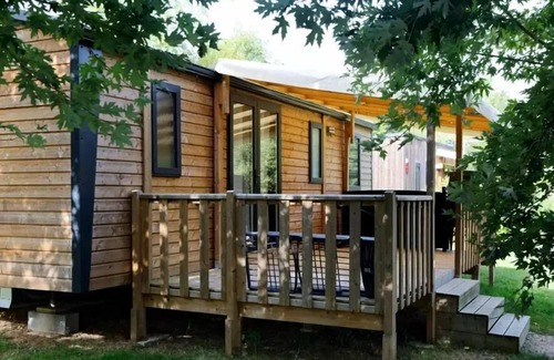 Aubigny-les-Clouzeaux House | Camping Campilo * - Cottage 2 LEAVES 2 Rooms 2 People