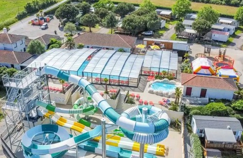 Tharon-Plage House | Camping - Parc aquatique - ccbafhg