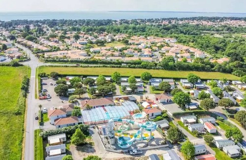 Tharon-Plage House | Camping - Parc aquatique - ccbafhg