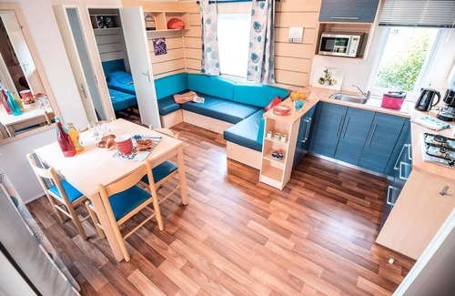 Severac-d'Aveyron House | Camping les Calquieres* - Mobile Home Twinny 4 rooms 6 people Air-conditioned