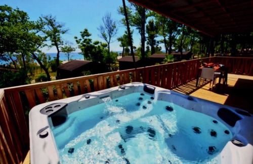 Moriani-Plage House | Camping - Parc aquatique - eeiffg