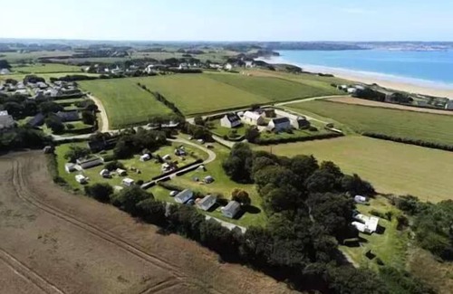 Plonevez-Porzay House | Camping Pré De La Mer ** - Mobilhome for 4 People