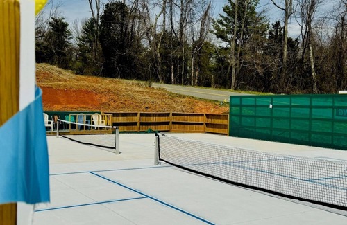 Floyd RV Rental | Camping Site - Green Acres Resort