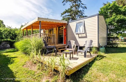 L'Aiguillon-sur-Vie House | Camping Ushuaïa Le Parc de La Grève * - Mobil Home Amour Blanc 3 Rooms 4 People + TV