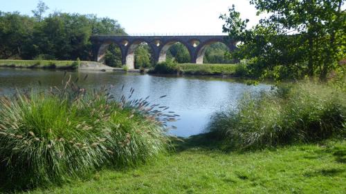 Boulogne-sur-Gesse Resort | Camping - Village Vacances du Lac