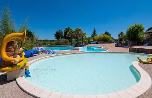 Poilly-lez-Gien House | Campsite Les Bois du Bardelet* - Mobile home Comfort 3 rooms 4 adults + 2 children