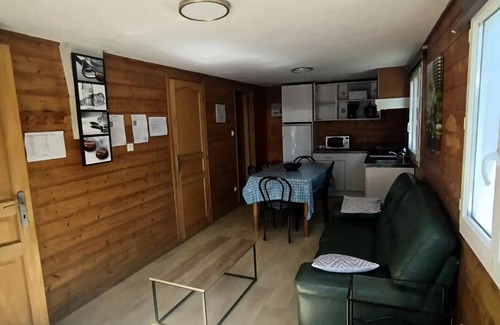 Licques Ski Chalet | Campsite Les Pommiers des 3 Pays * - Chalet wood (n° 24) 5 persons