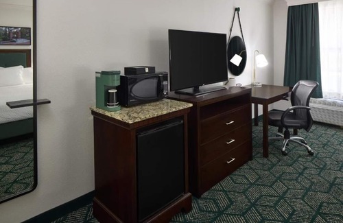 Athens Hotel | Campus-Adjacent Room with Outdoor Pool Access | Free Parking