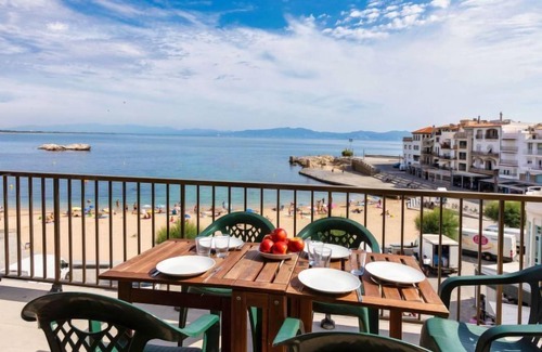 L'Escala Apartment | Can Panxo by Interhome
