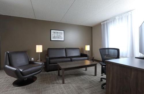 Brandon Hotel | Canad Inns Destination Centre Brandon