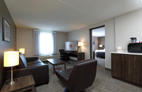 Brandon Hotel | Canad Inns Destination Centre Brandon