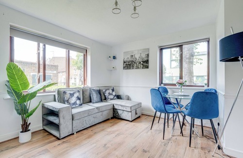 Rotherhithe Apartment | Canadawater-2bedroom-1bathroom-free Parking