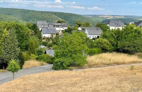Starkenburg Cabin | Canadian wooden house with panoramic views, ideal for holidays with your four-legged friend