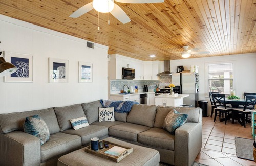 Little Torch Key House | Canal-front Keys escape with amazing view, boat access, firepit, gril, AC, & W/D