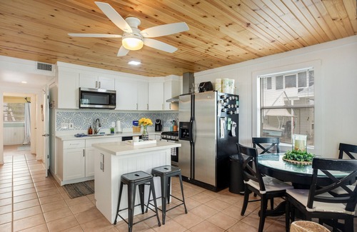 Little Torch Key House | Canal-front Keys escape with amazing view, boat access, firepit, gril, AC, & W/D