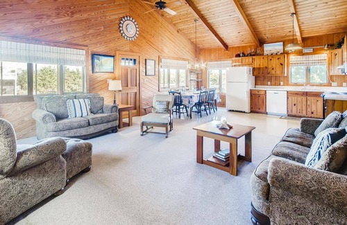 Avon House | Canalfront Dog Friendly Home w/Private Dock, Cmty Pool and Tennis/Pickleball