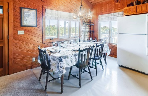 Avon House | Canalfront Dog Friendly Home w/Private Dock, Cmty Pool and Tennis/Pickleball