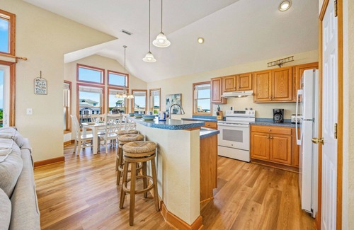 Brigands' Bay House | Canalfront Home with Private Pool, Hot Tub, Private Boat Dock, Game Room