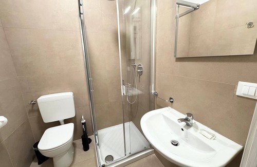 Dorsoduro Apartment | Canals Edge