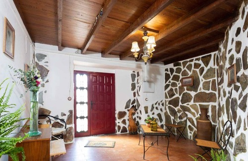 Los Realejos Cottage | Canarian House, sea views, jacuzzi and pool