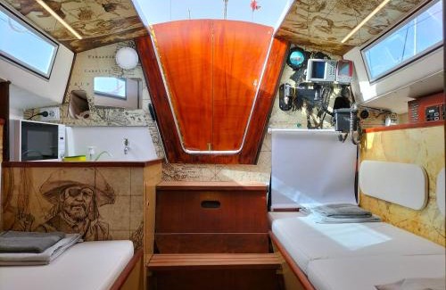 Arrecife Boat Rental | Canarian Pirat