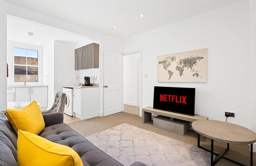 Canary Wharf House | Canary Wharf | Contractors | Monthly Deals | 4 Bed