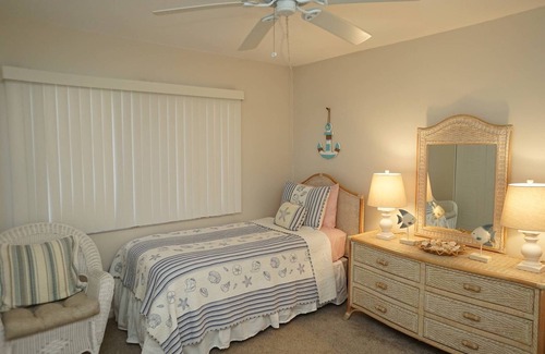 Florida Central Atlantic Coast Resort | Canaveral Towers Oceanfront 402