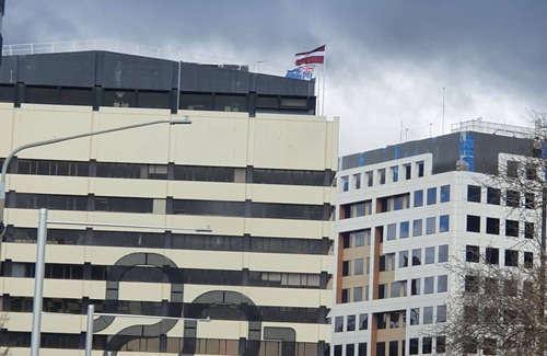 City East Apartment | Canberra city unit with pool, gym