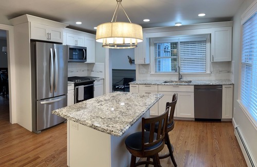 Danbury House | Candlewood Lake Family Fun