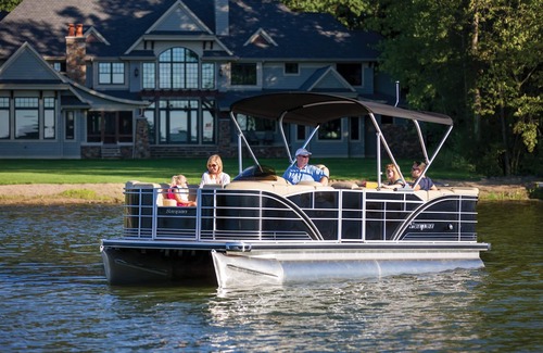 Danbury House | Candlewood Lake Family Fun