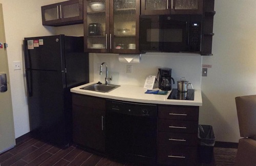 Fort Walton Beach Hotel | Candlewood Suites - Ft Walton Bch - Hurlburt Area by IHG