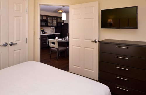 Normal Hotel | Candlewood Suites Bloomington, an IHG Hotel