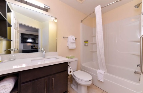 Normal Hotel | Candlewood Suites Bloomington, an IHG Hotel