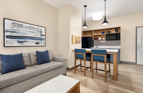Meridian Hotel | Candlewood Suites Boise-Meridian by IHG
