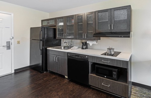 Hattiesburg Hotel | Candlewood Suites Hattiesburg by IHG