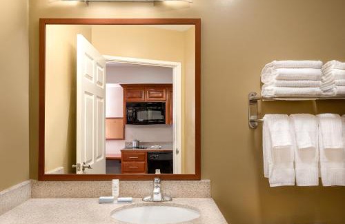 Hawthorne Hotel | Candlewood Suites LAX Hawthorne by IHG