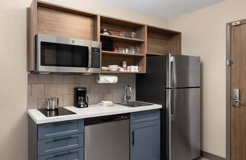 Sioux Falls Hotel | Candlewood Suites Sioux Falls by IHG