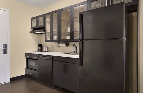 Vestal Hotel | Candlewood Suites Vestal - Binghamton by IHG