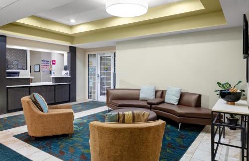Warner Robins Hotel | Candlewood Suites Warner Robins by IHG