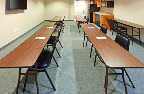 Little Rock Hotel | Candlewood Suites West Little Rock by IHG