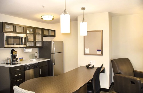 York Hotel | Candlewood Suites York by IHG