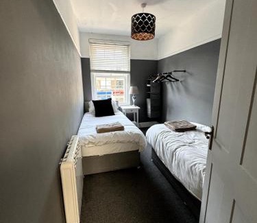 Canford Cliffs Apartment | Canford Cliffs Apartment