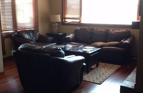 Town Centre Condo | Canmore Mountain View Rental In Downtown - 2br 2bath